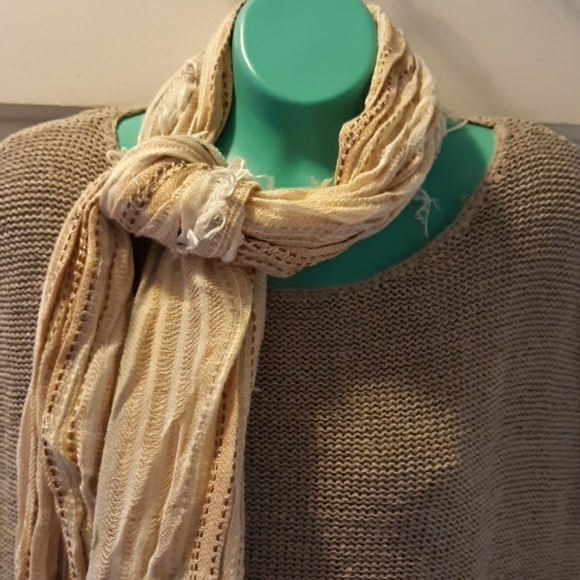 Loft sweater small and collection eighteen scarf - Picture 2 of 4